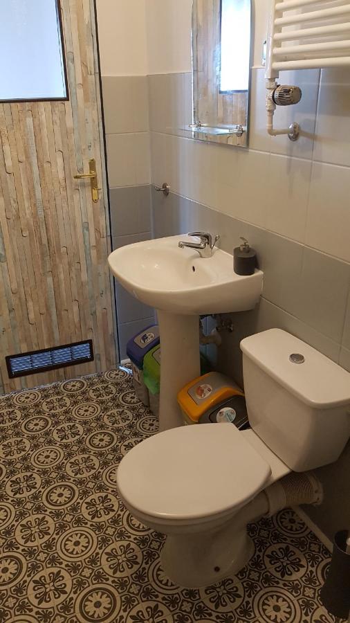 Skaly Spaly Przesieka Esterno foto